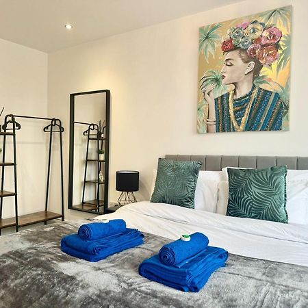 הרוגייט The Crown View - Luxury Apartment - Free Parking Nearby מראה חיצוני תמונה