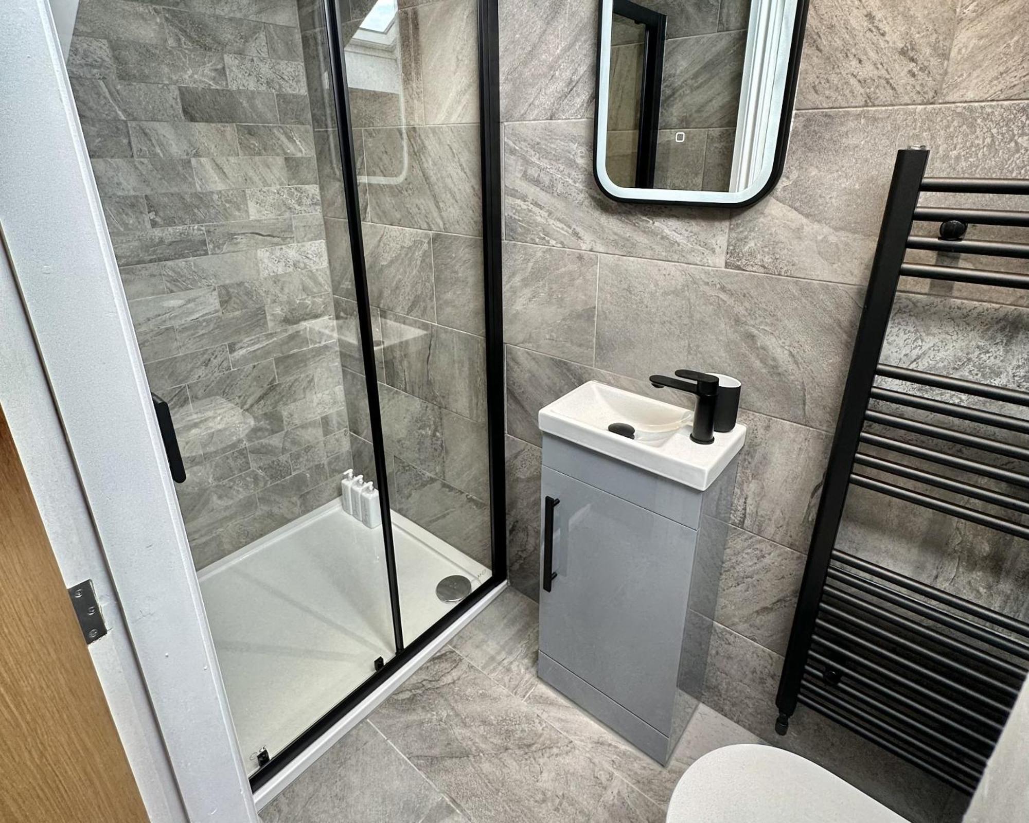 הרוגייט The Crown View - Luxury Apartment - Free Parking Nearby מראה חיצוני תמונה