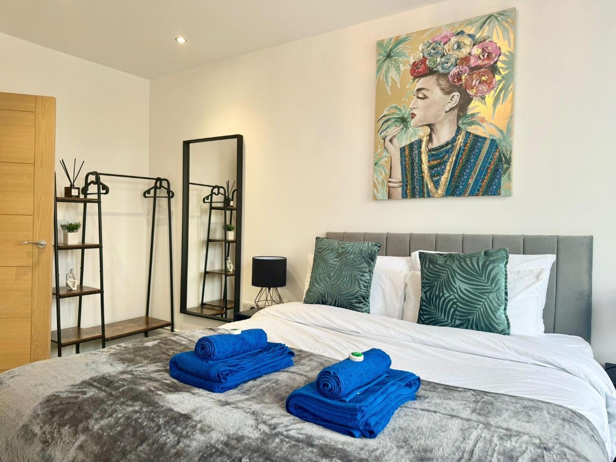 הרוגייט The Crown View - Luxury Apartment - Free Parking Nearby מראה חיצוני תמונה